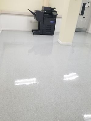 Floor Stripping & Waxing in Hummelstown, PA (2)